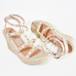 Price Shoes plataforma con estoperoles para mujer 182AL844CHAMPANA